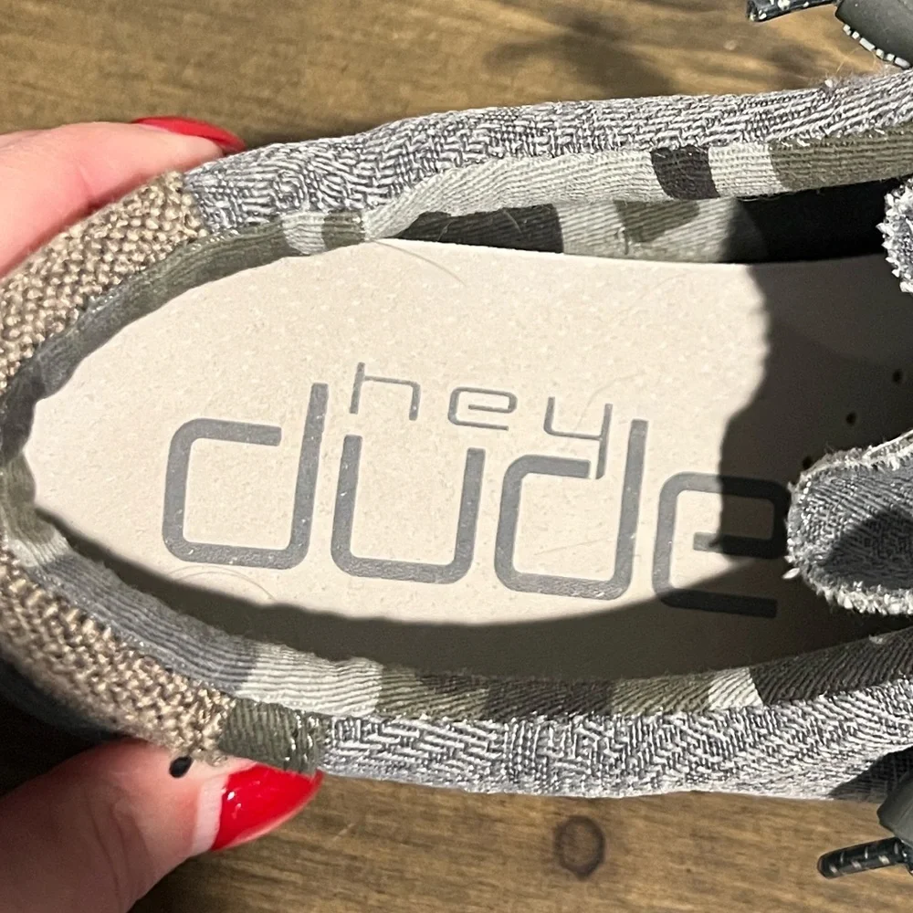 Hey Dude Wally blue camo light weight shoe men’s size 9 - Picture 6 of 8